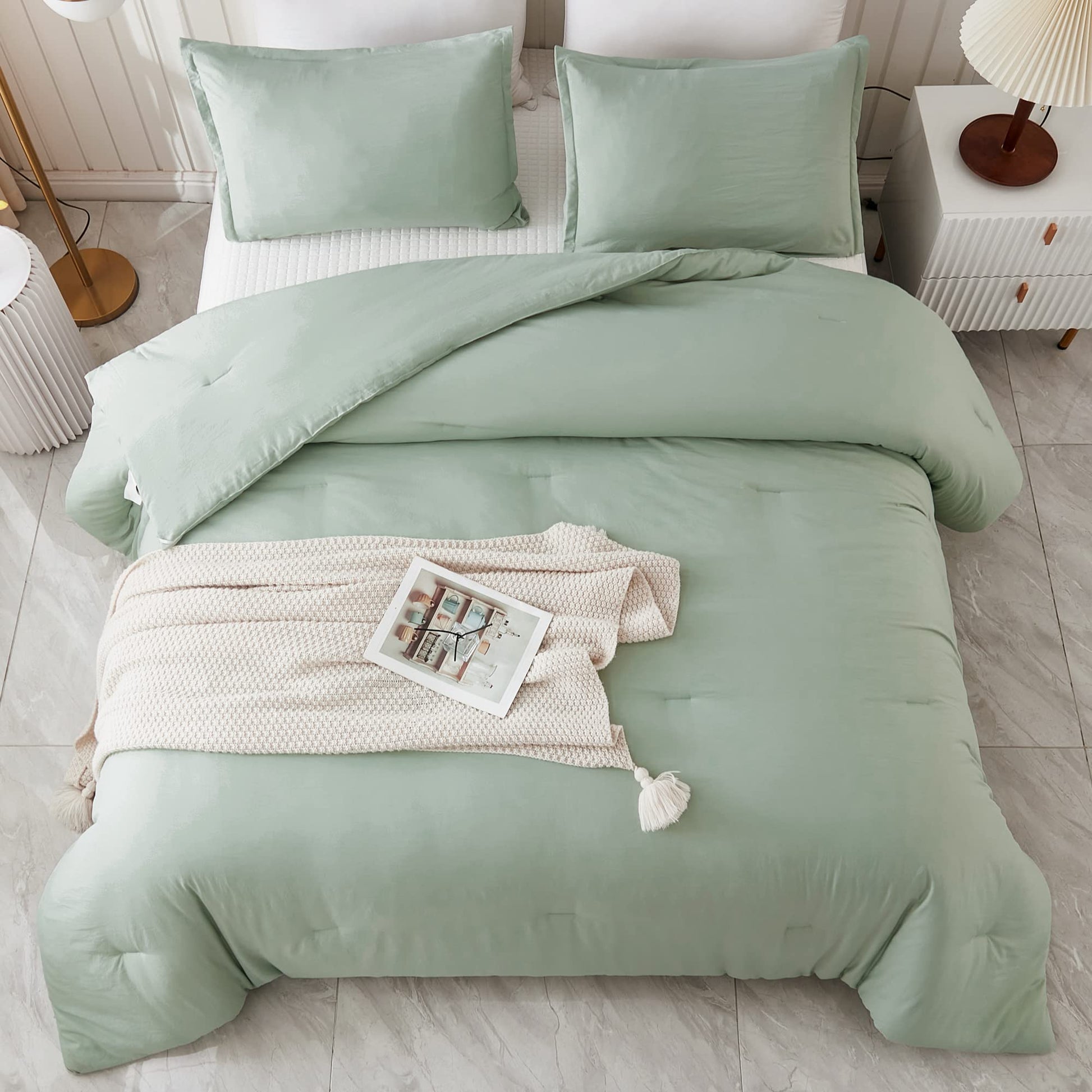 Litanika King Size Comforter Set Sage Green, 3 Pieces Lightweight Solid Comforter King Size, All Season Fluffy Down Alternative Comforter Bed Set Quilt Blanket - The One Stop Deals